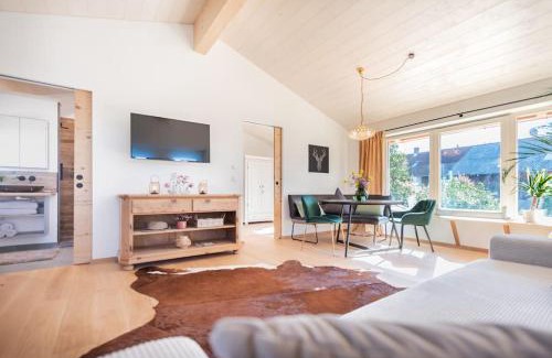 Oberwarngau Appartement | Exklusives Design-Apartment & Sauna