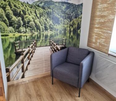 Stadtilm Appartement | Exklusives Zimmer mit geteiltem Bad und Küche KG