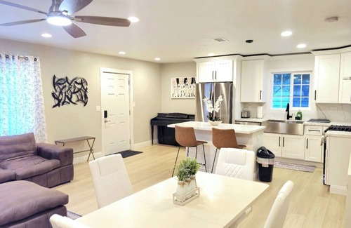 Lemon Grove Maison | Exotic home 2bed 1 bath adams street