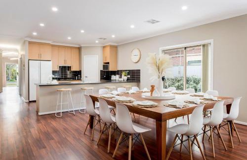 West Croydon Maison | Expansive 5-bed Stunner For Corporate &families