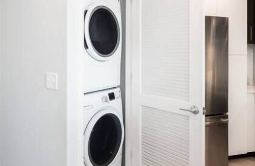 Woodmont Triangle Appartement | Expansive Bethesda View | FTC Windows+outdoor amenities| DC Closeby