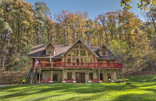 New Providence Maison | Expansive Group Getaway 11 Mi to Lancaster!
