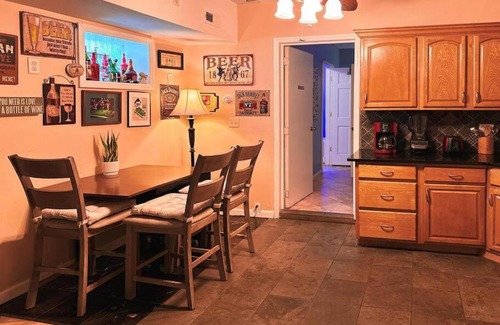 Union City Appartement | Expedient Stay - Ground Floor - 2 Bedroom - 15 Mins to NY