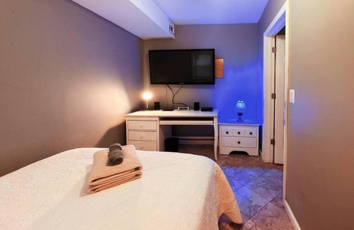 Union City Appartement | Expedient Stay - Ground Floor - 2 Bedroom - 15 Mins to NY
