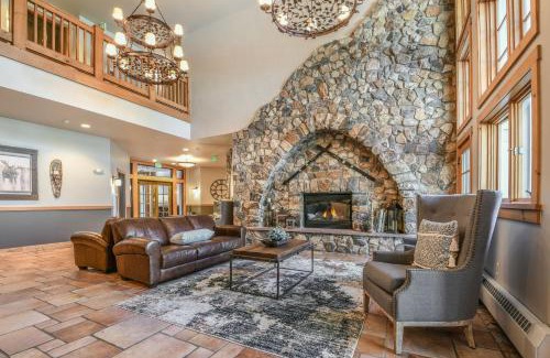 River Run Maison | Expedition Station 8590 by SummitCove Lodging