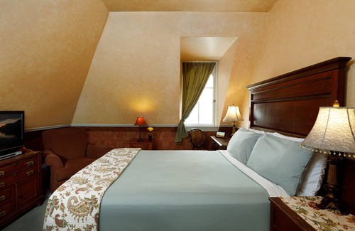 Central Business District Lit Et Petit-Déjeuner | Stay with us and you'll see why we are ranked #1 lodging in Kalamazoo, MI.
