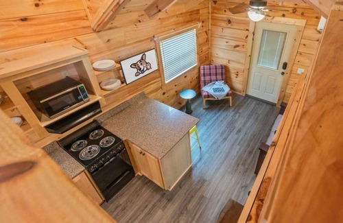Bryan Cabine | Experience A Safe and Secure Vacation! Full Kitchen, Outdoor Swimming Pool