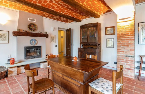 Belveglio Maison | 4 chambres hébergement à Belveglio