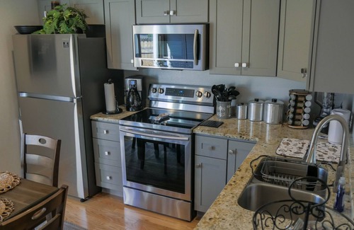 Briargate Maison | Cozy Townhouse 7.5 miles from USAF Academy