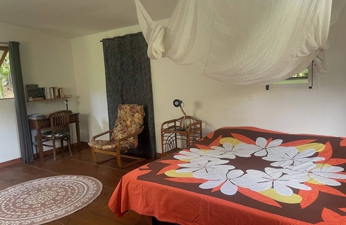 Ha'apiti Lit Et Petit-Déjeuner | Experience Authentic Island Living: Your Home Away from Home in Moorea