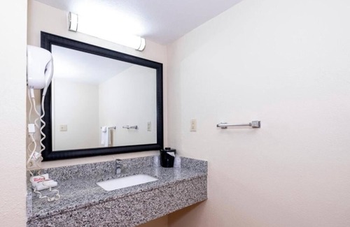 Houston Hôtel | Experience Budget-Friendly Comfort Close to Houston's Must-See Attractions