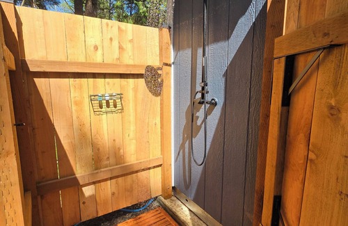 Copalis Beach Cabine | Experience Coastal Bliss in a Stunning Glass House Glamping Retreat