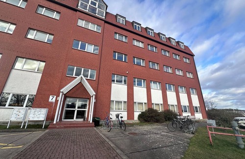Rostock Appartement | "Experience Coastal Comfort: Hafenkante Apartment in Rostock Awaits!"