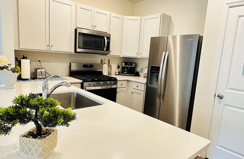 Sicklerville Maison | Home in Winslow Township, 3BR-2.5BA, Pets , Newly Built in 2023 ,fully furnished