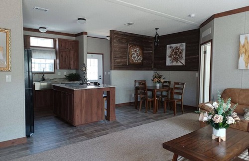 Putnam Hall Appartement | Experience country life at a farm animal sanctuary, perfect for animal lovers!