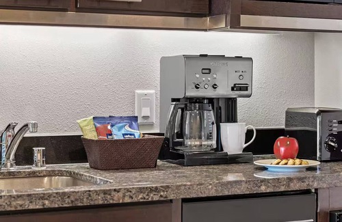 Las Vegas Appartement | Experience Desert Oasis at Wyndham Desert Blue – Book Now on VRBO!