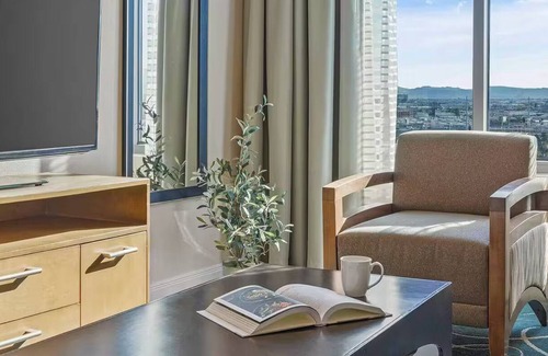 Las Vegas Appartement | Experience Desert Oasis at Wyndham Desert Blue – Book Now on VRBO!