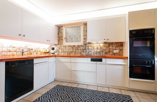Weesen Appartement | "Experience Exclusivity and Scenic Views at Apartment Mariahalden, Weesen"