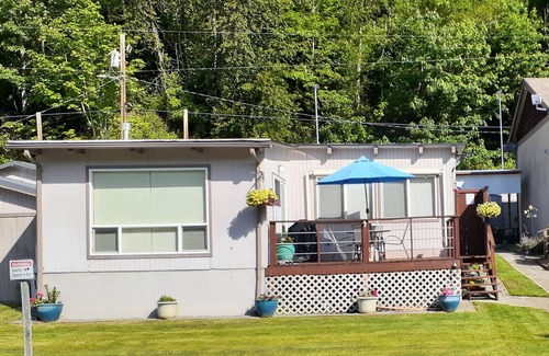 Eatonville Maison | Profitez de la vie au lac pour vos prochaines vacances près du mont. Rainier.