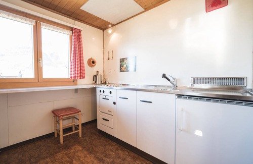 Amden Maison | "Experience Serenity and Adventure in Our Charming Chalet Engihalde!"