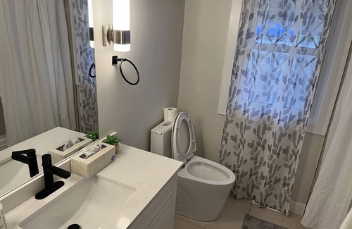 London Maison | "Experience Short-Term Rental Luxury in Our Beautiful and safe Units"