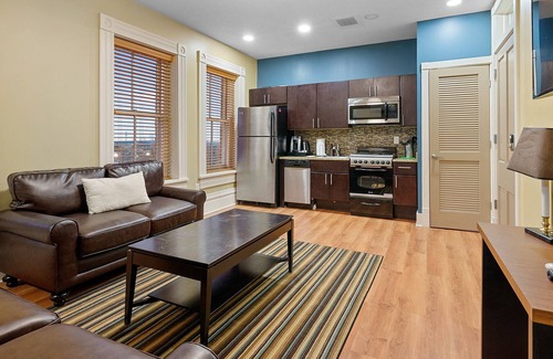 St. Clairsville Maison | Experience the Enchanting Allure of Condo minutes from Wheeling 308