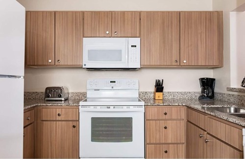 Enterprise Copropriété | Experience the Best 2-bedroom Condo with a Lazy River in Vegas - Special Offer!