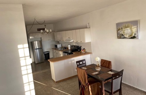 Rio Hondo Appartement | Tómese un descanso y relájese en My West Little Corner Apt. 5 / 3BR / WIFI / AC / FAM / BUS