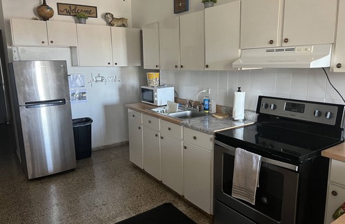 Rio Hondo Appartement | Tómese un descanso y relájese en My West Little Corner Apt. 5 / 3BR / WIFI / AC / FAM / BUS