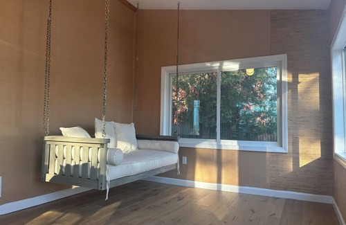 West Roxbury Maison | Experience the history of Boston in the most sought after neighborhood.