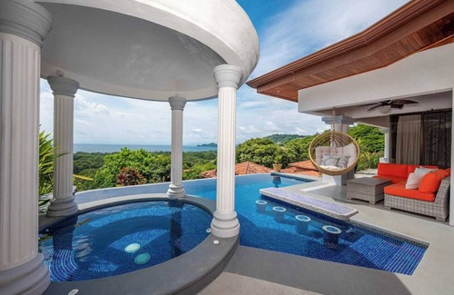 Playa Hermosa Maison | NEW! Elegant Ocean View Home with Private Pool & BBQ in Hermosa Heights