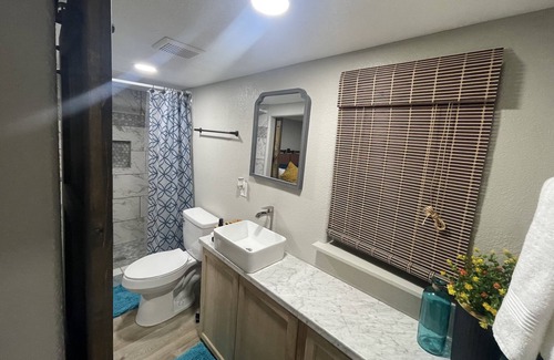 Brazoria Cabine | Experience Tranquility at the Joseph Cabin: Peaceful Getaway Close to the River