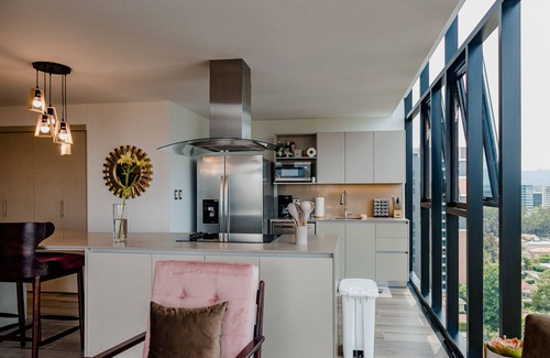 Zona 9 Appartement | Experience Unparalleled Luxury in Zona 10 Premier Condo. Zona Viva!
