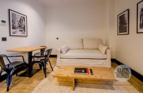 Barrio de La Latina Appartement | Experiencia Madrileña para 4, vive en Calle del Aguila E3