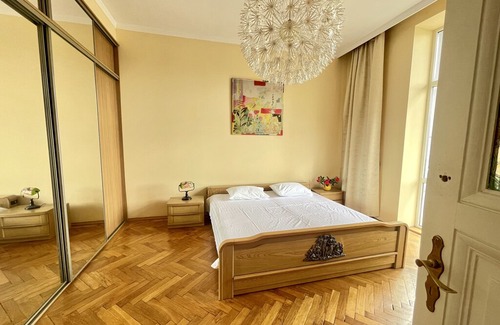 Halyts'kyi district Appartement | Explore Lviv from Comfy Apt in Halytskyi District