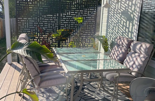 Yarra Junction Appartement | Explore nature and the endless pleasures of the Yarra Valley with town comforts.