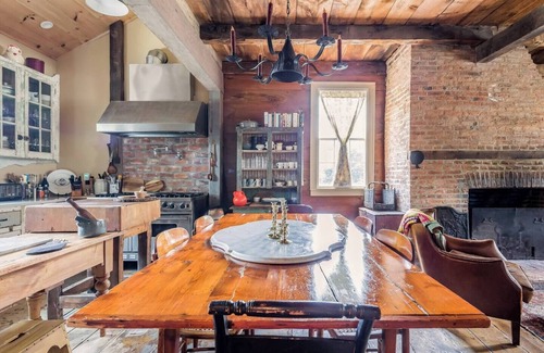 Coxsackie Autre | Explore the Woodland Areas at Circa 1804 Farmhouse