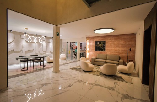 Zona Expo Hôtel | Expo Satelite 2750 Hotel & Suites