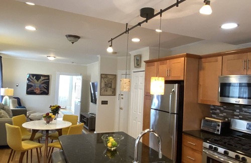 Westfield Appartement | Exquisite 3rd Floor Private Apt with Style