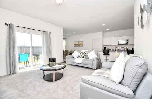 Katy Maison | Exquisite 4-Bedroom Home near Katy Mills – Your Ideal Short-Term Retreat!