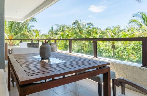 Granjas del Marques Appartement | Exquisite Acapulco Retreat in La Isla Residence