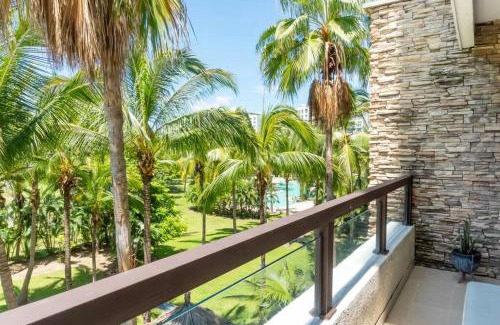Granjas del Marques Appartement | Exquisite Acapulco Retreat in La Isla Residence