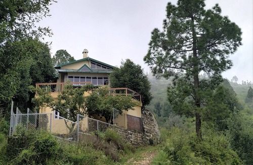 Kaul Chalet De Ski | Exquisite Chalet in Hartola, Uttarakhand