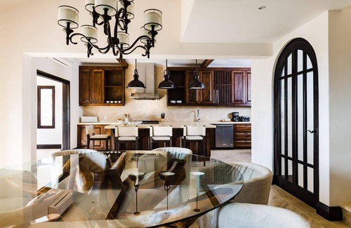 Las Catalinas Maison | Exquisite Mediterranean Home with pool, hydromassage and sauna