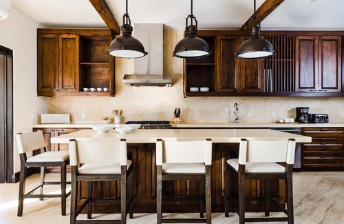 Las Catalinas Maison | Exquisite Mediterranean Home with pool, hydromassage and sauna