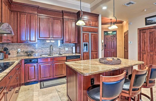 Sam Hughes Copropriété | Exquisite Penthouse with Tucson & Mountain Views!
