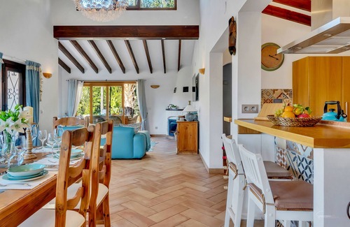 La Sabatera Villa | Une villa unique avec 3 chambres et 3 salles de bains avec piscine privée à Moraira