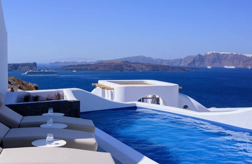 Akrotiri Villa | Exquisite Santorini Villa | Villa Luna | 3 Bedrooms | Breathtaking Sea Views and Private Pool | Akrotiri