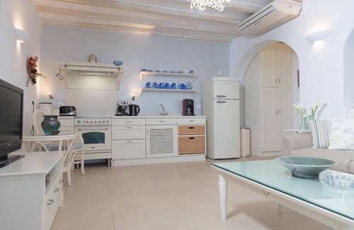 Kalafatis Villa | Exquise "Villa Luna" avec piscine et jacuzzi près de la magnifique plage de Lia!