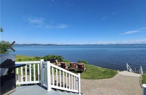 Charlo Maison | Exquisite waterfront property